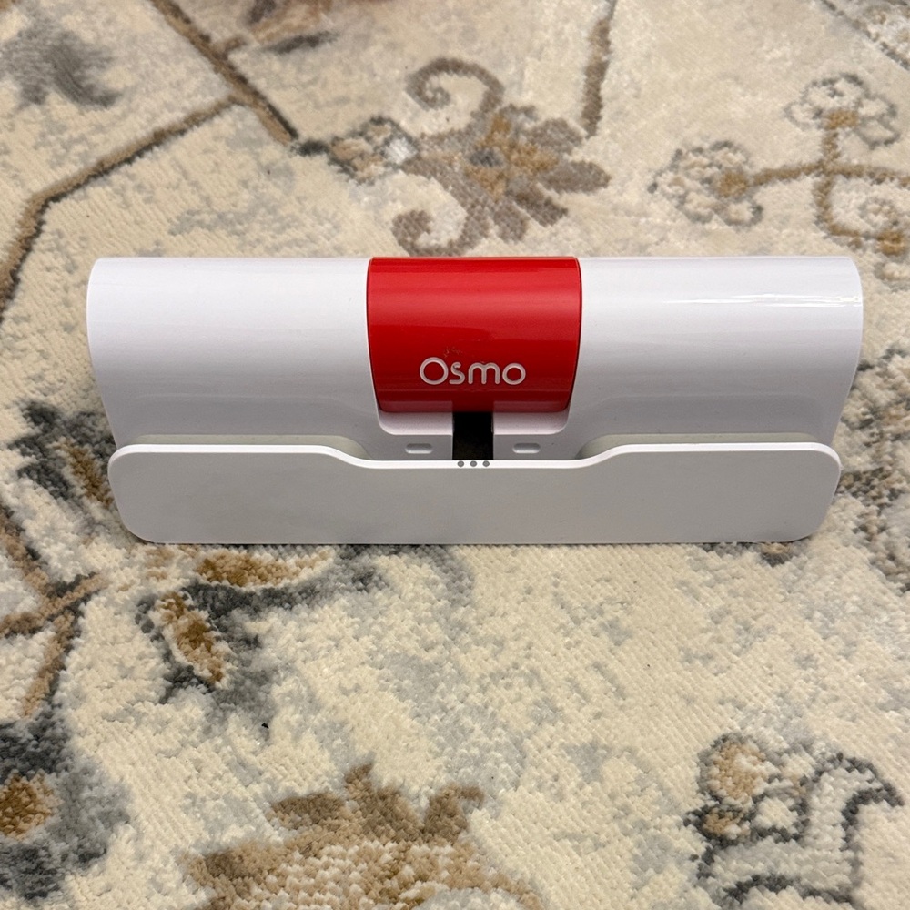Osmo White and Red Base